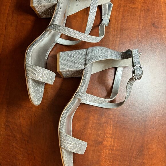Women's Silver Glitter Ankle Strap Block Heel Sandals - Picture 3 of 8